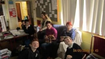 Pigs in school 002